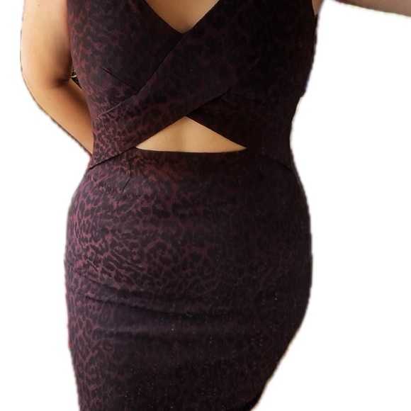 Cutout Pencil Dress - Picture 4 of 5